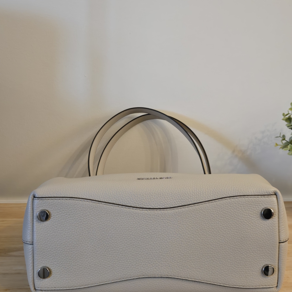 Michael Kors Kensington Large Leather Tote – Cream - Picture 8 of 10